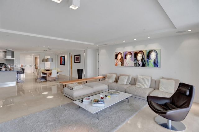 3535 Hiawatha Ave 405, Miami, FL 33133