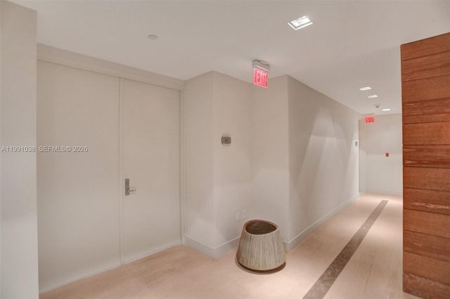 3535 Hiawatha Ave 405, Miami, FL 33133