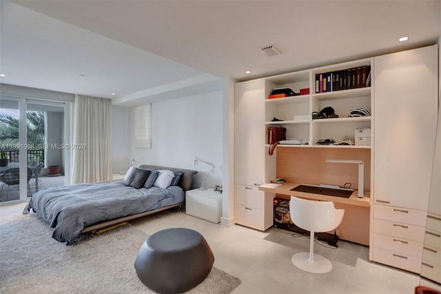 3535 Hiawatha Ave 405, Miami, FL 33133