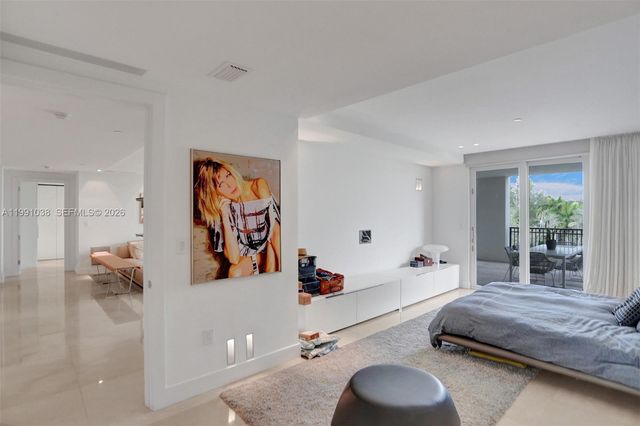 3535 Hiawatha Ave 405, Miami, FL 33133