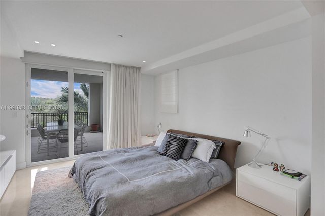 3535 Hiawatha Ave 405, Miami, FL 33133