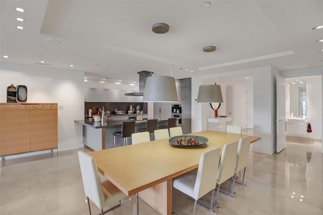 3535 Hiawatha Ave 405, Miami, FL 33133