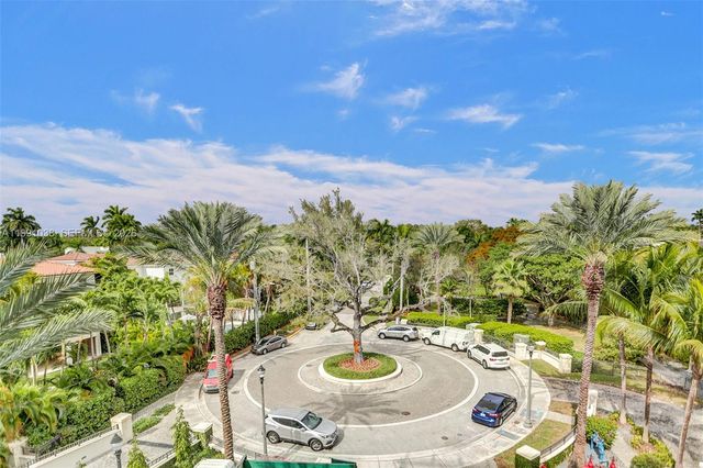 3535 Hiawatha Ave 405, Miami, FL 33133