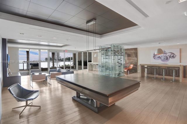 3535 Hiawatha Ave 405, Miami, FL 33133