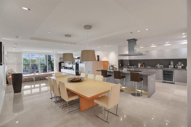 3535 Hiawatha Ave 405, Miami, FL 33133