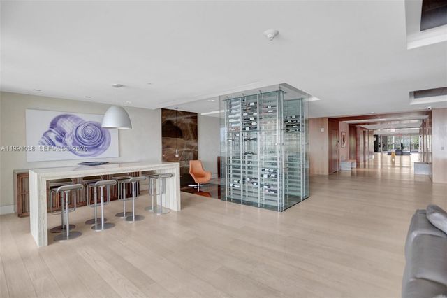 3535 Hiawatha Ave 405, Miami, FL 33133