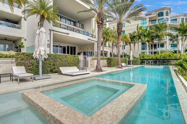 3535 Hiawatha Ave 405, Miami, FL 33133