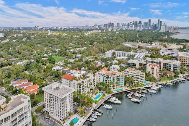 3535 Hiawatha Ave 405, Miami, FL 33133