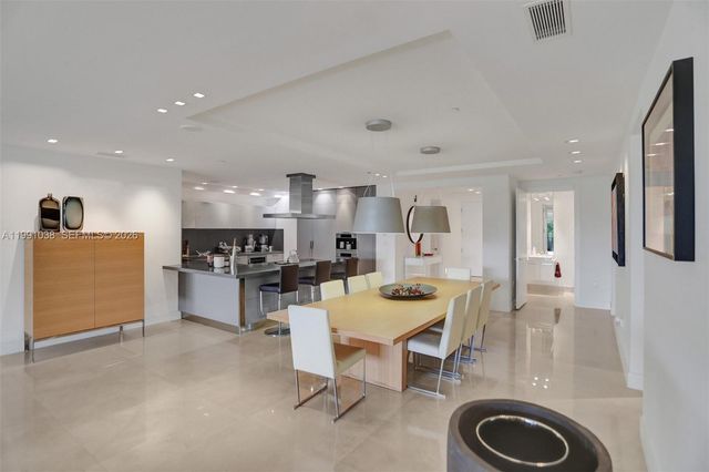 3535 Hiawatha Ave 405, Miami, FL 33133