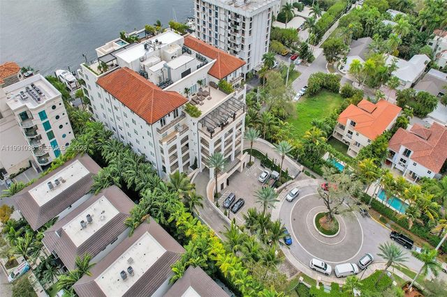 3535 Hiawatha Ave 405, Miami, FL 33133