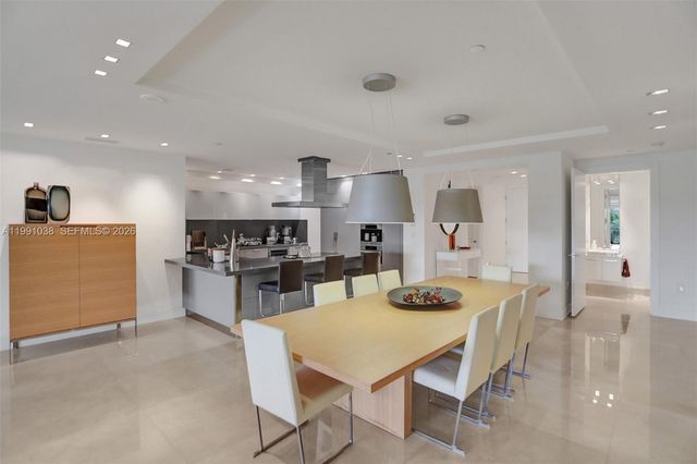 3535 Hiawatha Ave 405, Miami, FL 33133