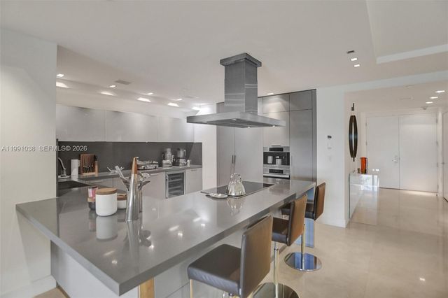 3535 Hiawatha Ave 405, Miami, FL 33133