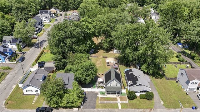 72 Switzer Street, Springfield, MA 01109