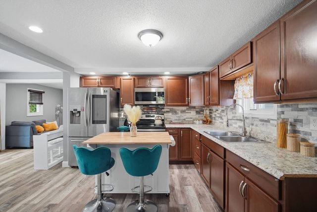 72 Switzer Street, Springfield, MA 01109