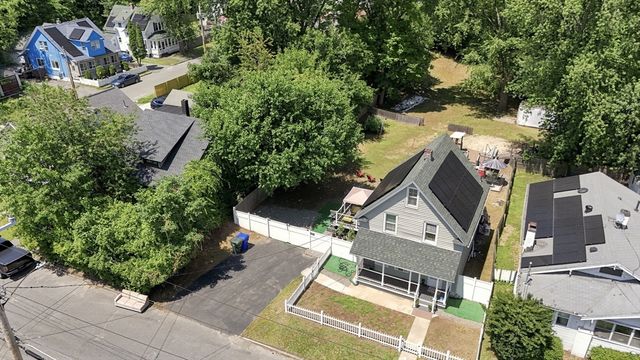 72 Switzer Street, Springfield, MA 01109