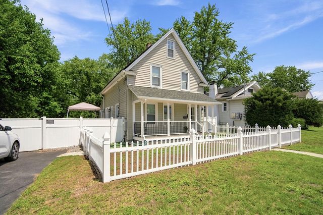 72 Switzer Street, Springfield, MA 01109