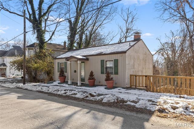 908 State Street, Alton, IL 62002