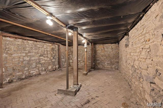 908 State Street, Alton, IL 62002