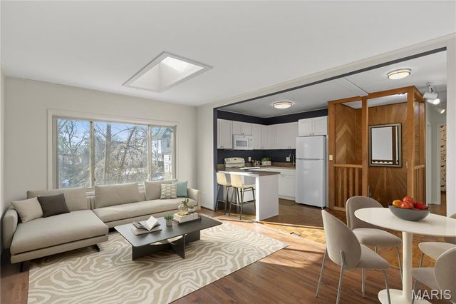 908 State Street, Alton, IL 62002