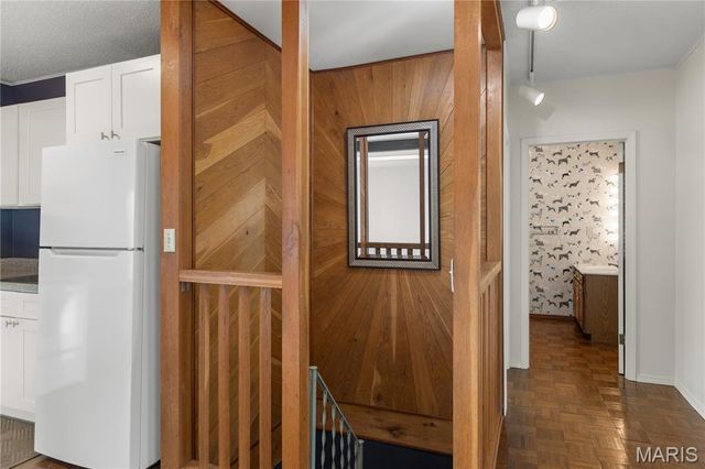 908 State Street, Alton, IL 62002