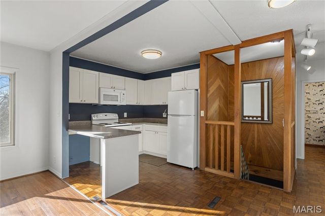 908 State Street, Alton, IL 62002