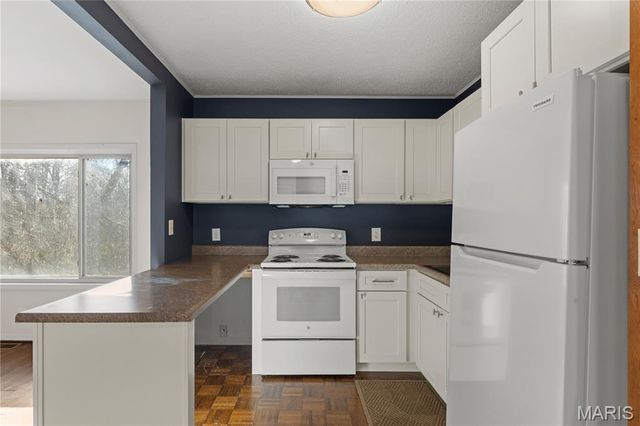 908 State Street, Alton, IL 62002