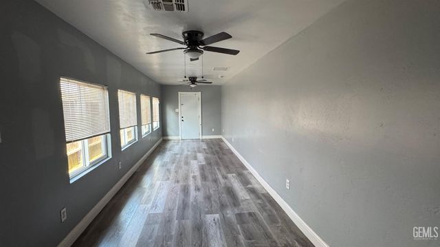 2500 Mandeline Avenue, Bakersfield, CA 93304