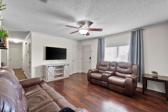 4824 8th Street, Lubbock, TX 79416