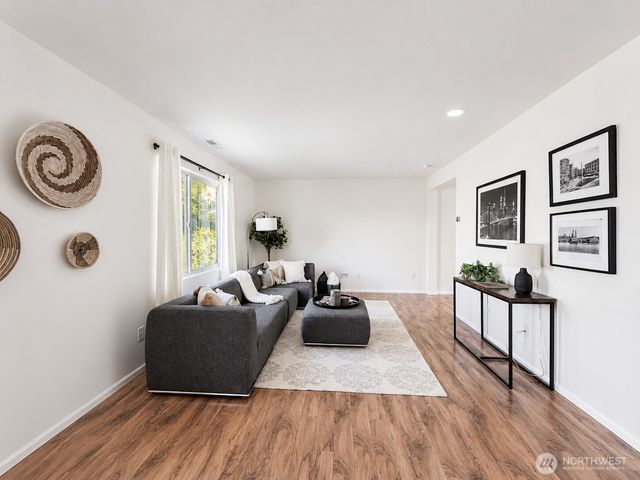 20182 110th Place SE, Kent, WA 98031