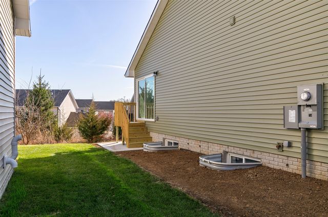 450 Commons Drive, Carlisle, IA 50047