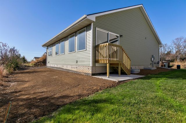 450 Commons Drive, Carlisle, IA 50047