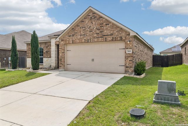7811 Creekshore CV, San Antonio, TX 78254