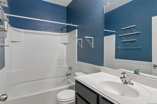 7811 Creekshore CV, San Antonio, TX 78254