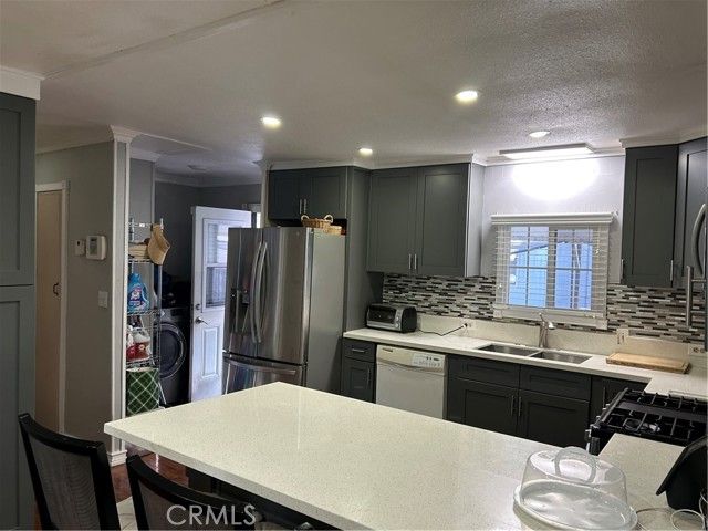 16600 Orange Avenue 48, Paramount, CA 90723