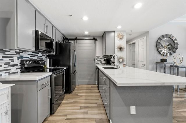 12800 Melville Drive B210, Montgomery, TX 77356