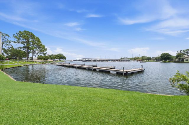 12800 Melville Drive B210, Montgomery, TX 77356