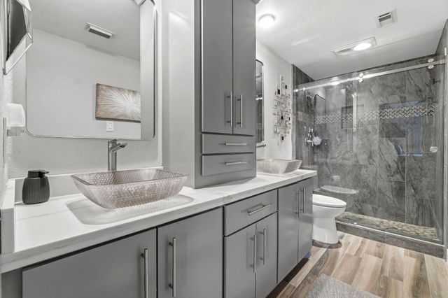 12800 Melville Drive B210, Montgomery, TX 77356
