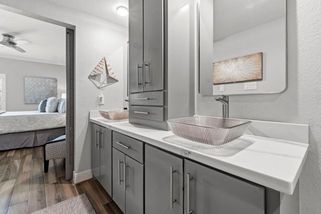 12800 Melville Drive B210, Montgomery, TX 77356
