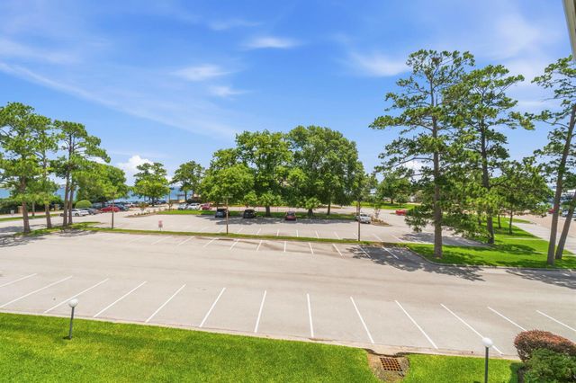 12800 Melville Drive B210, Montgomery, TX 77356