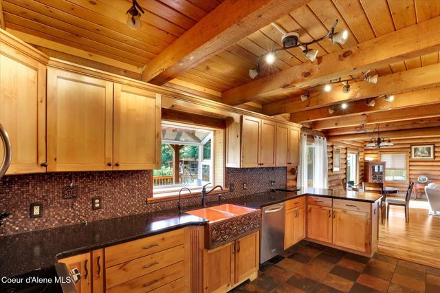 7228 W Senequoteen Trl, Spirit Lake, ID 83869