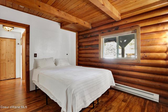 7228 W Senequoteen Trl, Spirit Lake, ID 83869