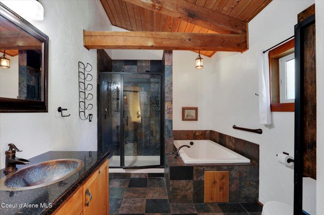 7228 W Senequoteen Trl, Spirit Lake, ID 83869