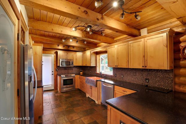 7228 W Senequoteen Trl, Spirit Lake, ID 83869