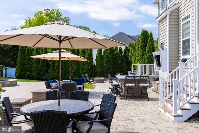 818 DERIUS DR, Mickleton, NJ 08056