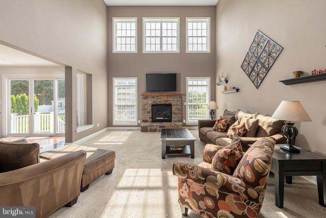 818 DERIUS DR, Mickleton, NJ 08056