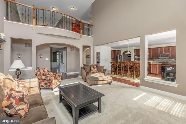 818 DERIUS DR, Mickleton, NJ 08056