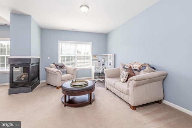 818 DERIUS DR, Mickleton, NJ 08056