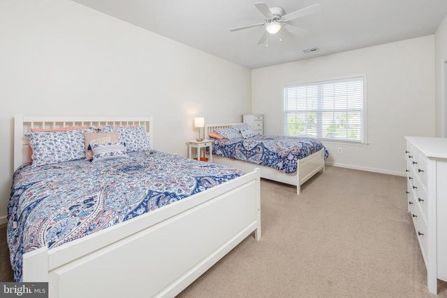 818 DERIUS DR, Mickleton, NJ 08056