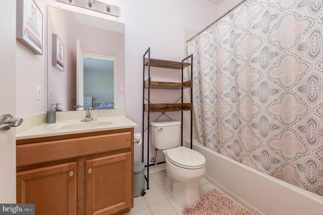 818 DERIUS DR, Mickleton, NJ 08056