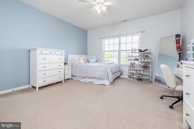 818 DERIUS DR, Mickleton, NJ 08056